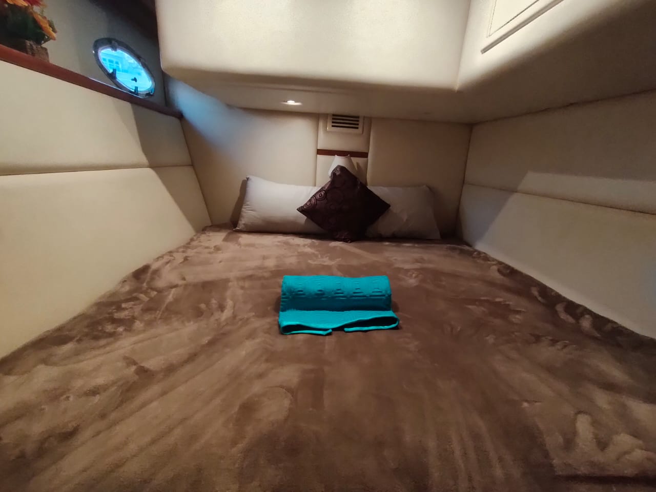 50ft yacht rental dubai
