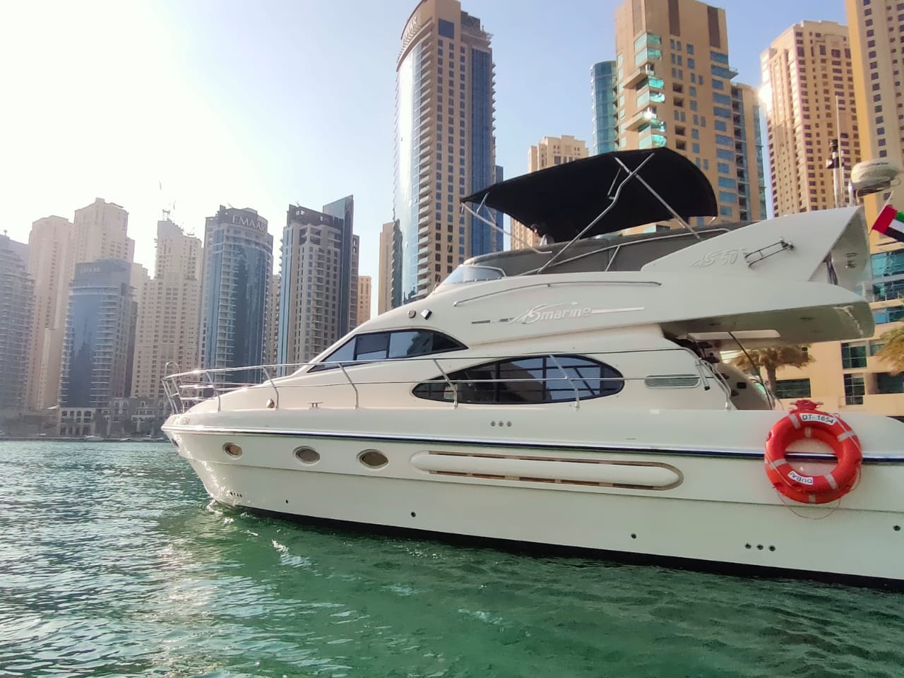 50ft yacht dubai from outside