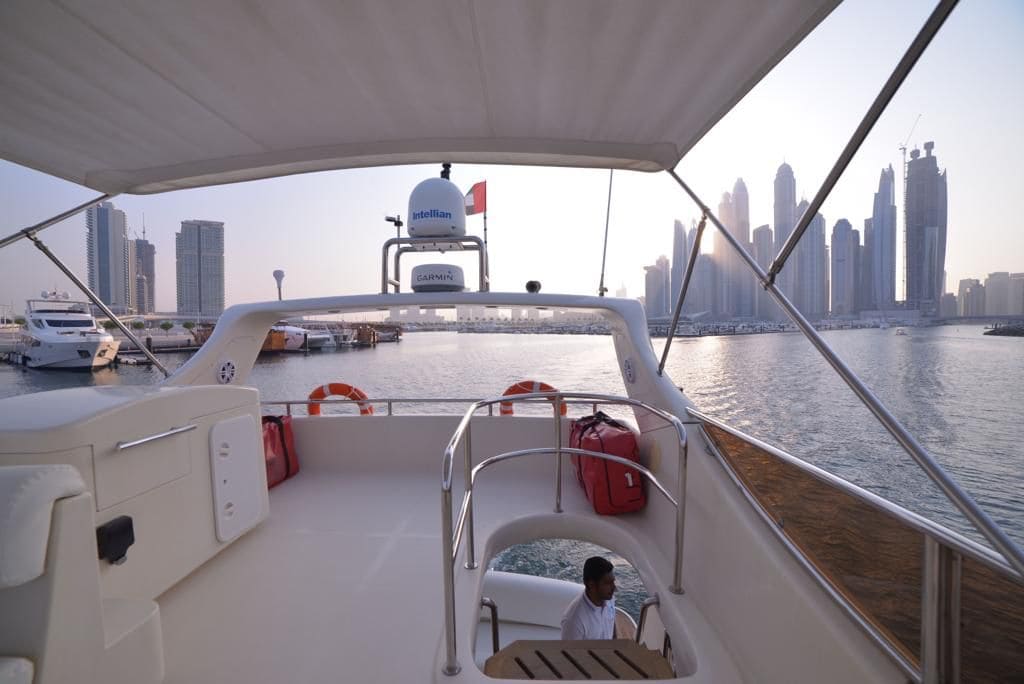 55ft yacht marina from outside