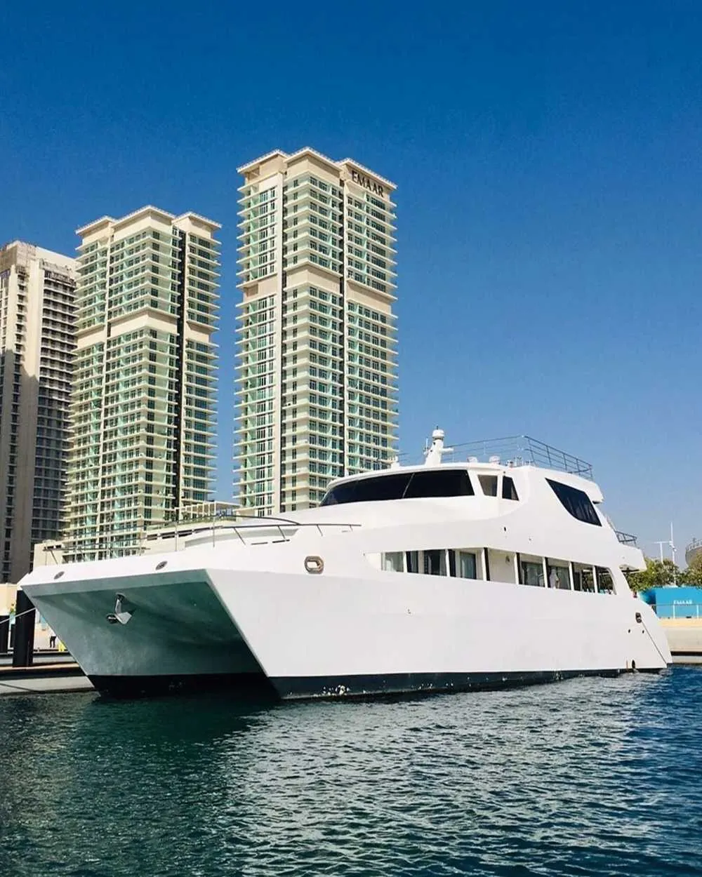 100ft dream yacht dubai
